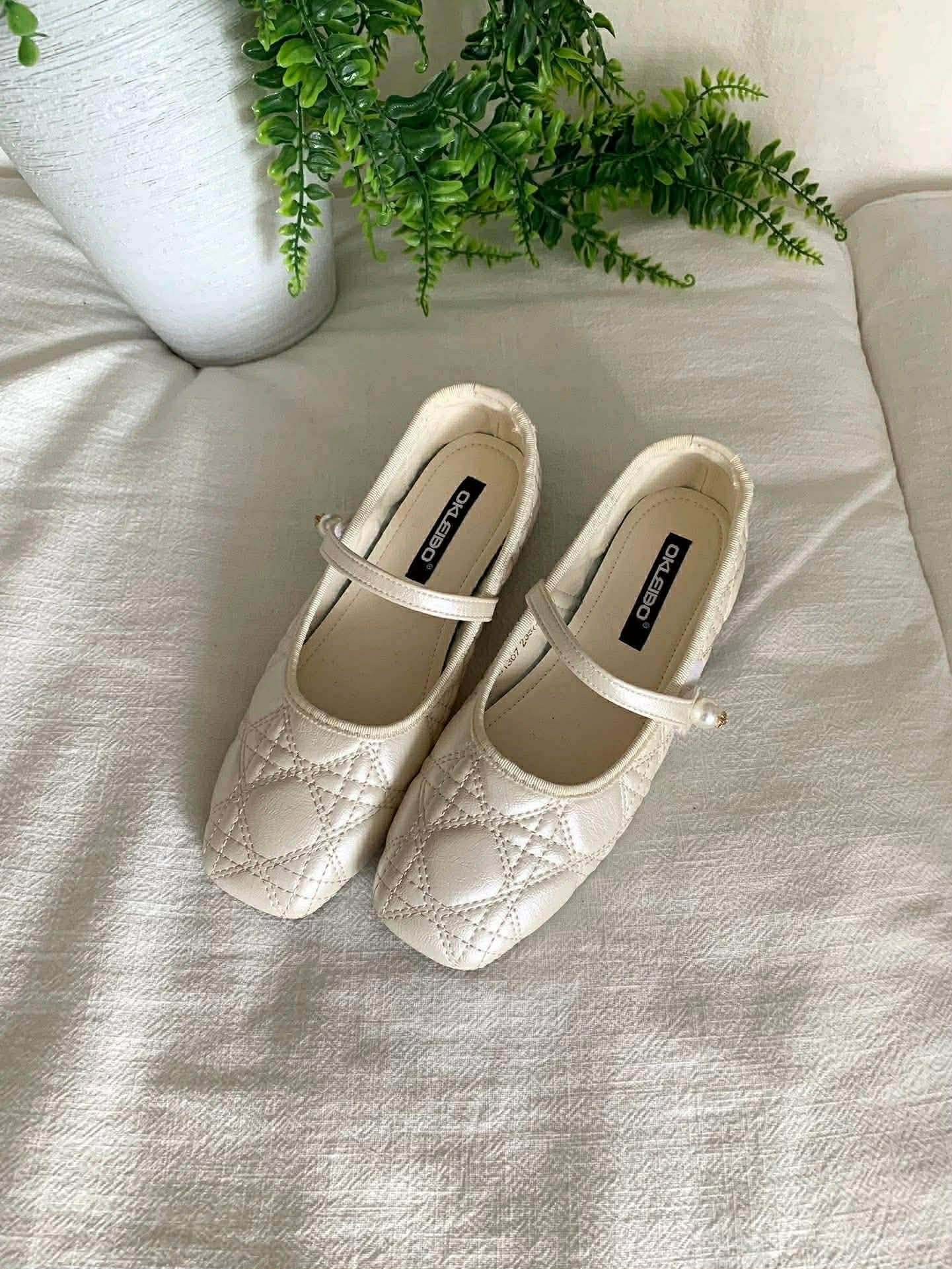 "YUMII" J ぷっくりリボン・バレエシューズ